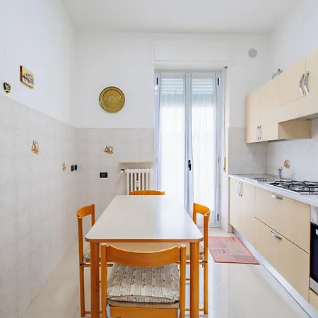 Guesthost - Cadelpiero - Near The Apartamento *